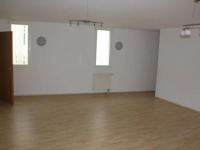 2,5 Zimmer Wohnung mit Fahrstuhl am Ziegenmarkt zu mieten!