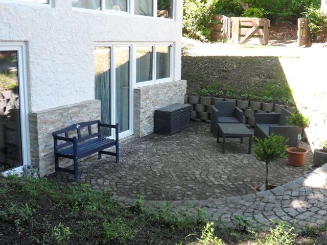 2,5 Zimmer Wohnung mit Garten am See