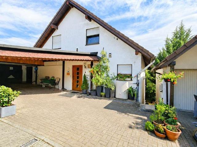 2,5 Zimmer Wohnung mit Garten in Sinsheim Reihen zu verkaufen