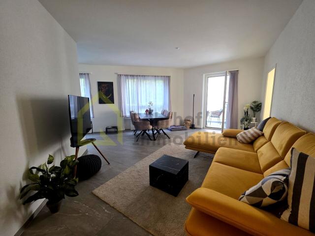 2.5 Zimmer Wohnung mit Lift und zwei Balkonen am Lago Maggiore