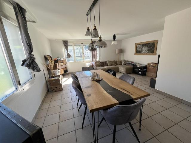 2.5 Zimmer Wohnung mit Terrasse
