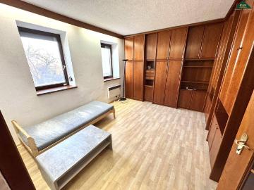 2,5 ZIMMER WOHNUNG MIT VIEL STAURAUM PROVISIONSFREI