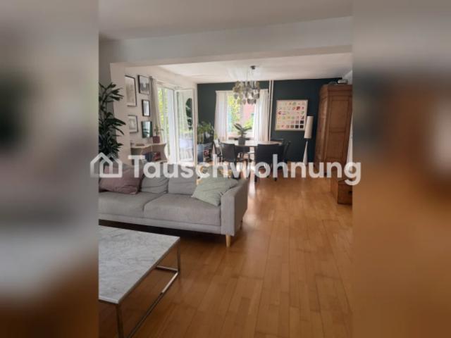 2,5 Zimmer Wohnung mit zwei Balkonen an ruhiger Lage