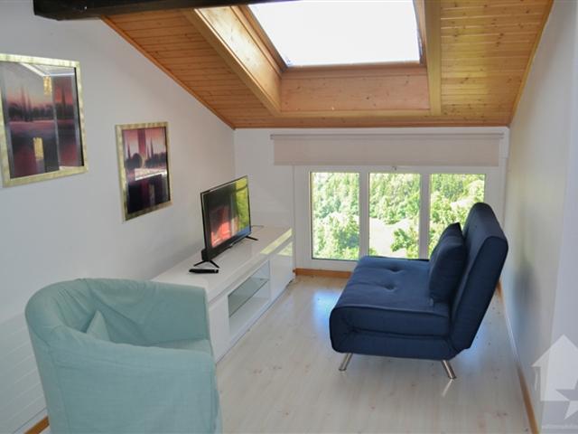 2,5 Zimmer Wohnung von 42 m2 im Dachgeschoss mit Blick auf die Alpen