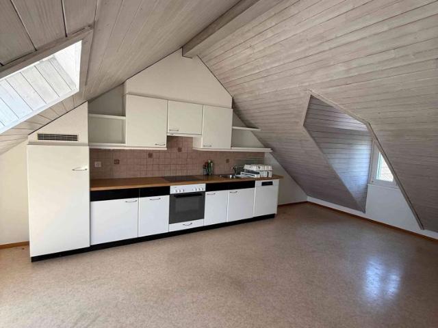 2.5 Zimmer, 140 m², 4. Stock