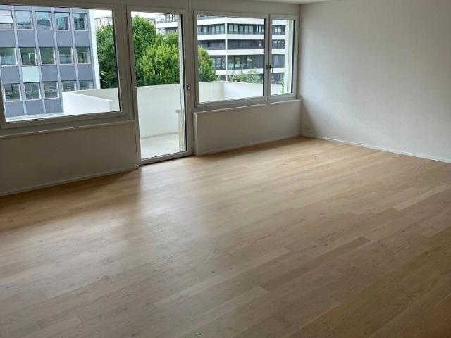 2.5 Zimmer, 104 m², 4. Stock