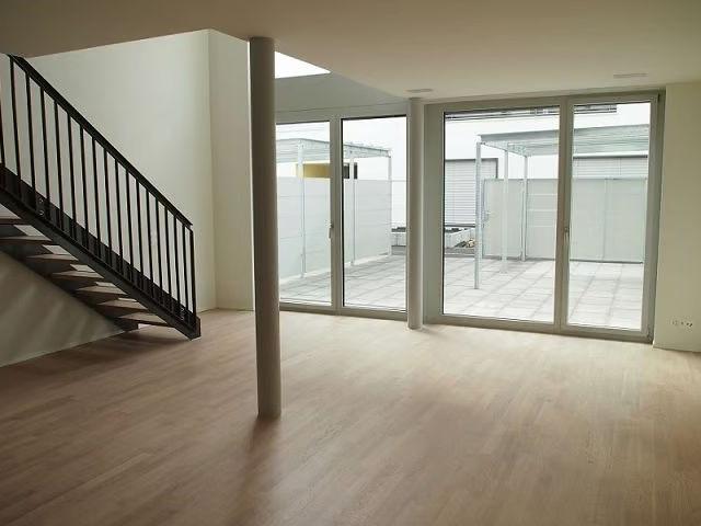 2.5 Zimmer, 108 m², EG