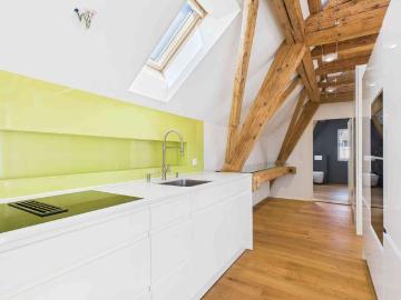 2.5 Zimmer, 111 m², 3. Stock