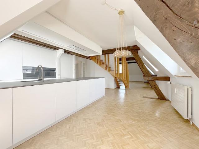 2.5 Zimmer, 114 m², 4. Stock