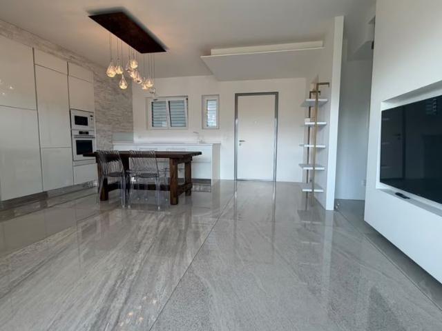 2.5 Zimmer, 115 m²