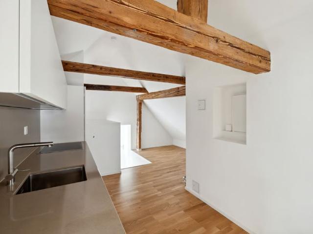 2.5 Zimmer, 120 m², 4. Stock