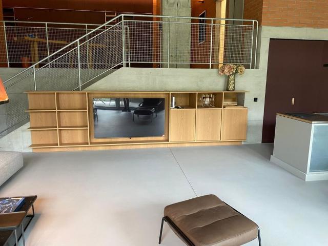 2.5 Zimmer, 125 m², 1. Stock