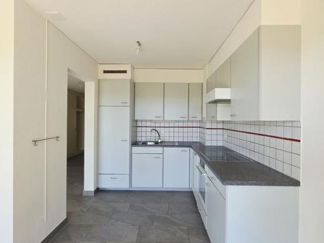2.5 Zimmer, 1 m², EG