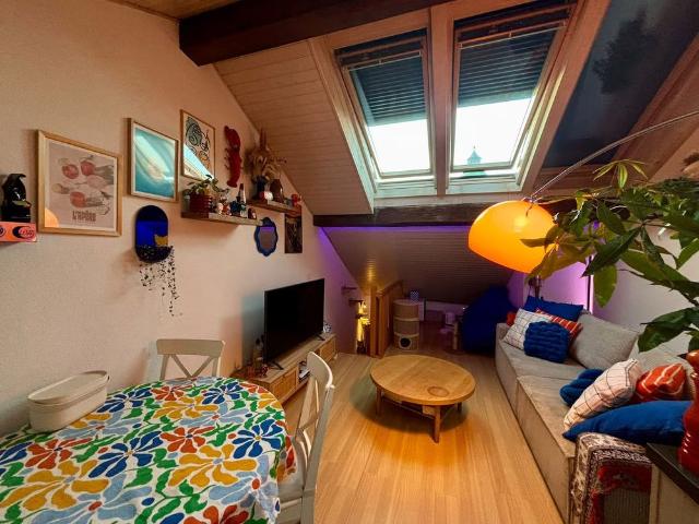 2.5 Zimmer, 30. Stock oder höher