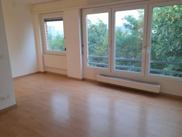 2.5 Zimmer, 48 m², 3. Stock