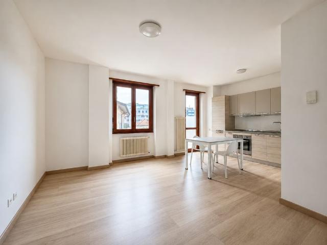 2.5 Zimmer, 48 m², 2. Stock