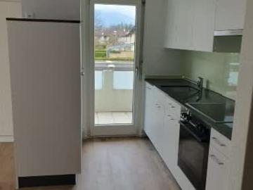 Schattdorf, Uri - Keller, Balkon