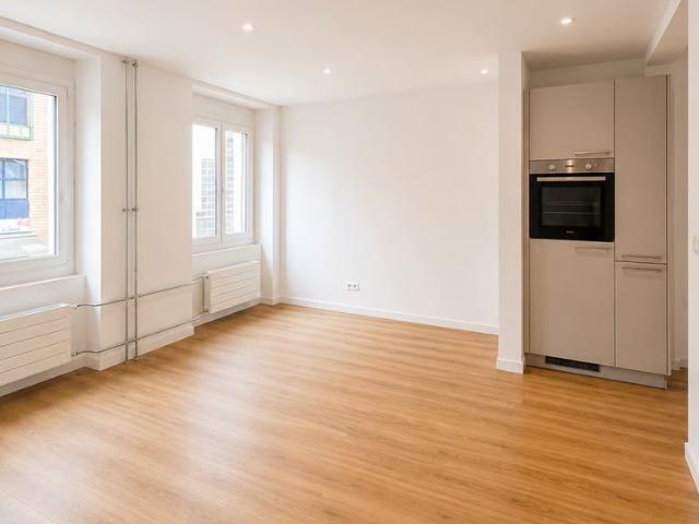 2.5 Zimmer, 42 m², 2. Stock
