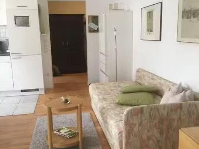 2,5 Zimmer 43 m² 770 € Kaltmiete Wohnungen in Weingarten