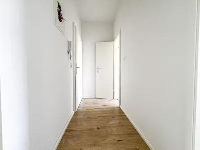 2,5 Zimmer 54 m² 375 € Kaltmiete Wohnungen in Eisenach