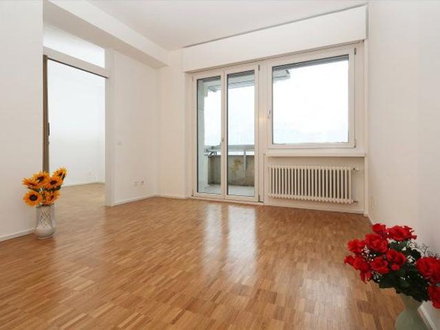 2.5 Zimmer, 54 m², EG