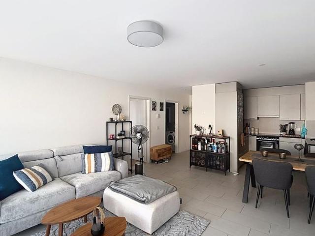 2.5 Zimmer, 55 m², 1. Stock