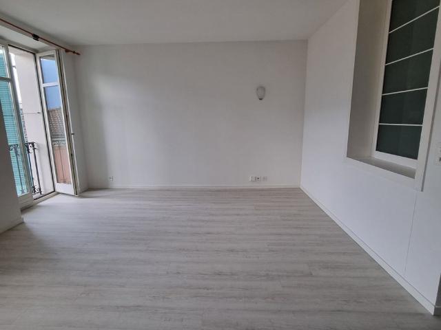2.5 Zimmer, 55 m², 2. Stock