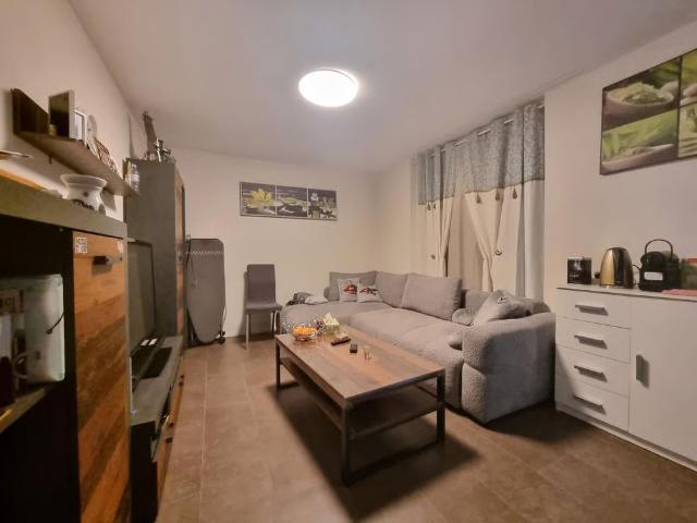 2.5 Zimmer, 55 m², EG