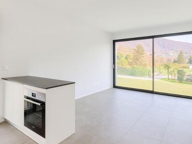 2.5 Zimmer, 56 m², 1. Stock
