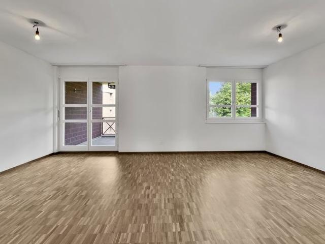 2.5 Zimmer, 56 m², 2. Stock