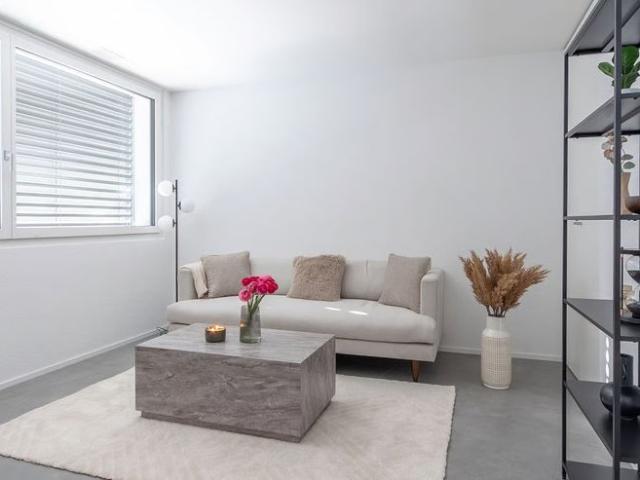 2.5 Zimmer, 57 m², 1. Stock