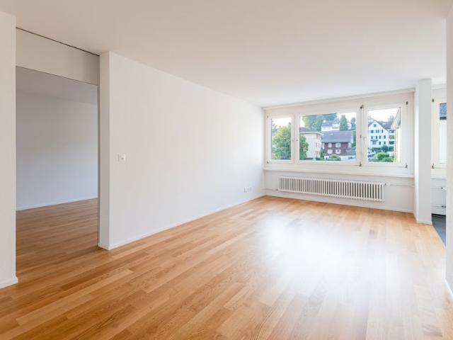 2.5 Zimmer, 57 m², 2. Stock