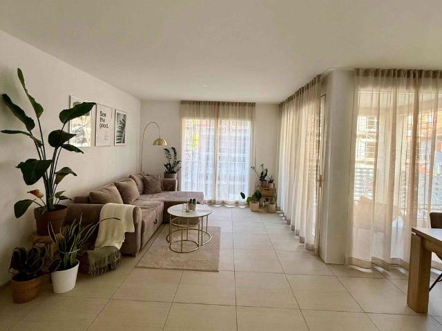 2.5 Zimmer, 58 m², 1. Stock