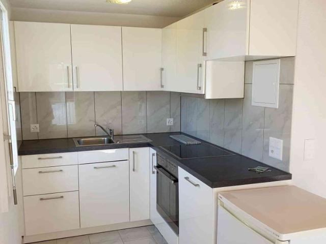 2.5 Zimmer, 58 m², 2. Stock