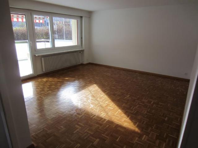 2.5 Zimmer, 58 m², 2. Stock
