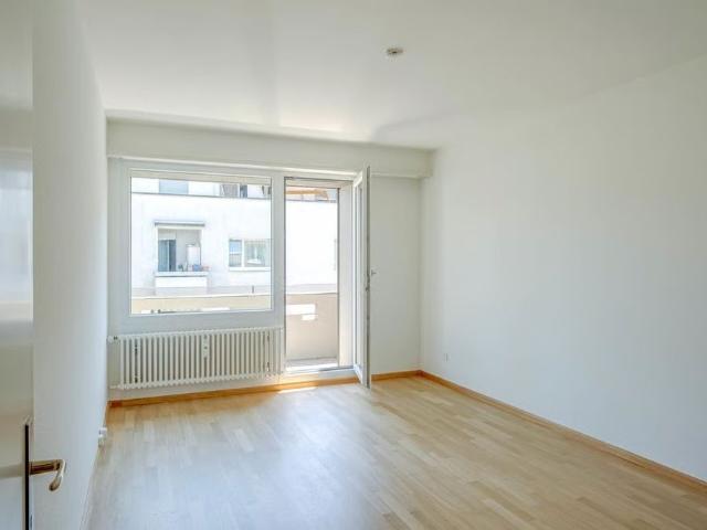 2.5 Zimmer, 59 m², 4. Stock