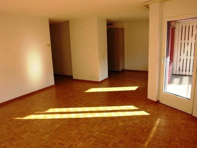 2.5 Zimmer, 64 m², 3. Stock