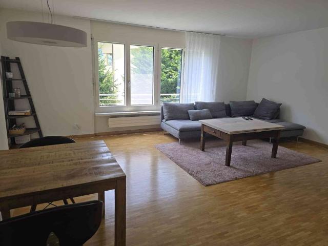 2.5 Zimmer, 64 m², 1. Stock
