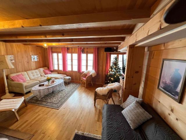 2.5 Zimmer, 64 m², 1. Stock