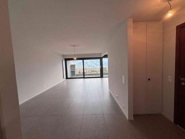 2.5 Zimmer, 64 m², 1. Stock
