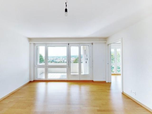 2.5 Zimmer, 64 m², 1. Stock