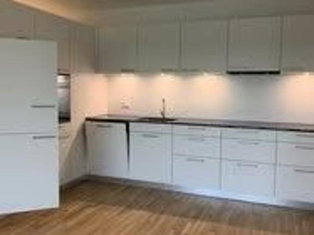 2.5 Zimmer, 64 m², 2. Stock