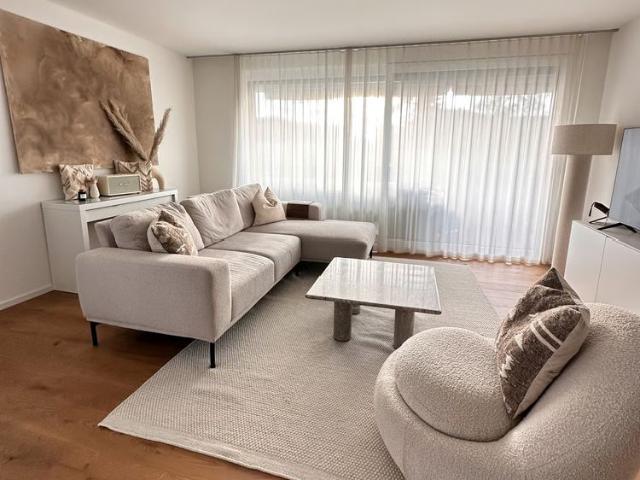 2.5 Zimmer, 65 m², 1. Stock