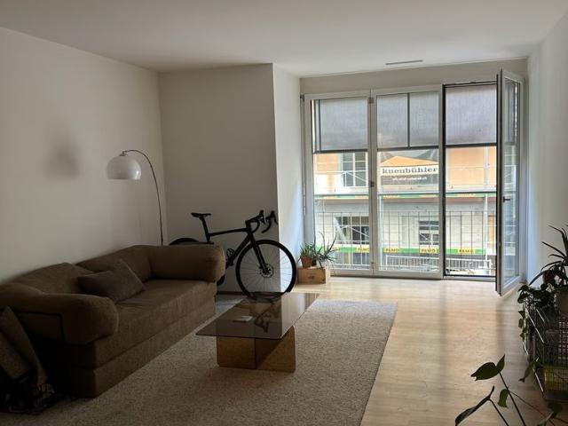 2.5 Zimmer, 65 m², 1. Stock