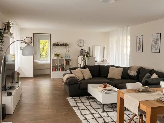2.5 Zimmer, 65 m², 1. Stock