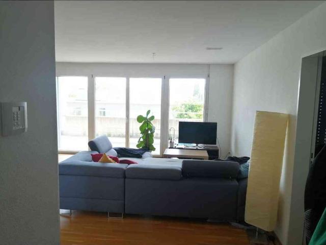 2.5 Zimmer, 65 m², 1. Stock