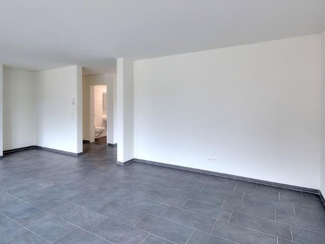 2.5 Zimmer, 65 m², 1. Stock