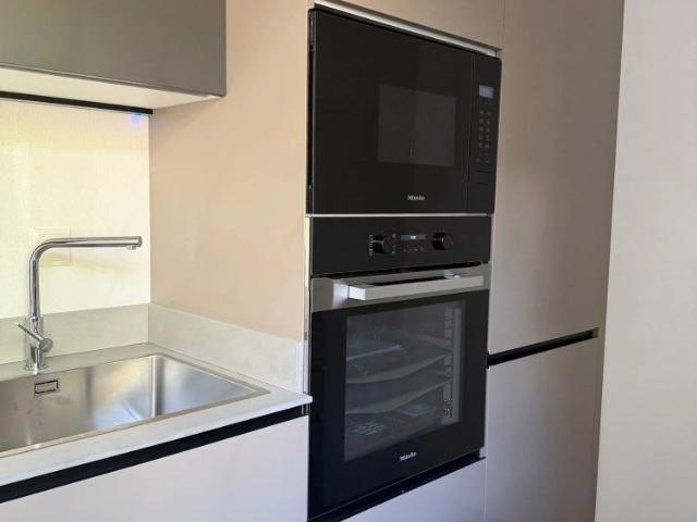 2.5 Zimmer, 65 m², 1. Stock