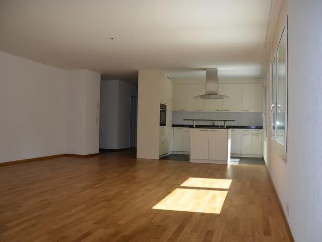 2.5 Zimmer, 65 m², 2. Stock