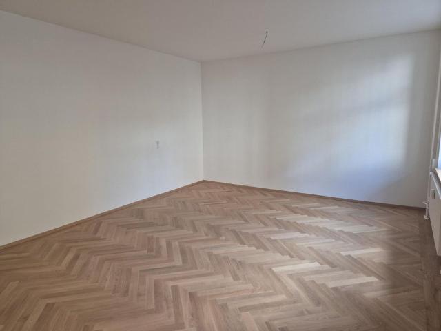 2.5 Zimmer, 65 m², 2. Stock